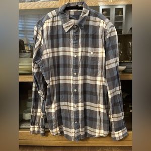 Gap men’s button down shirt